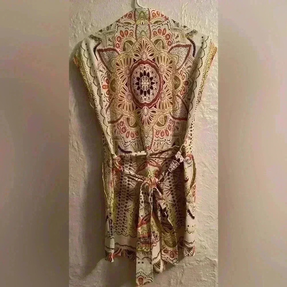NWT Stile_Perlei linen/cotton blend, cream paisley patterned romper; size S - Picture 9 of 13